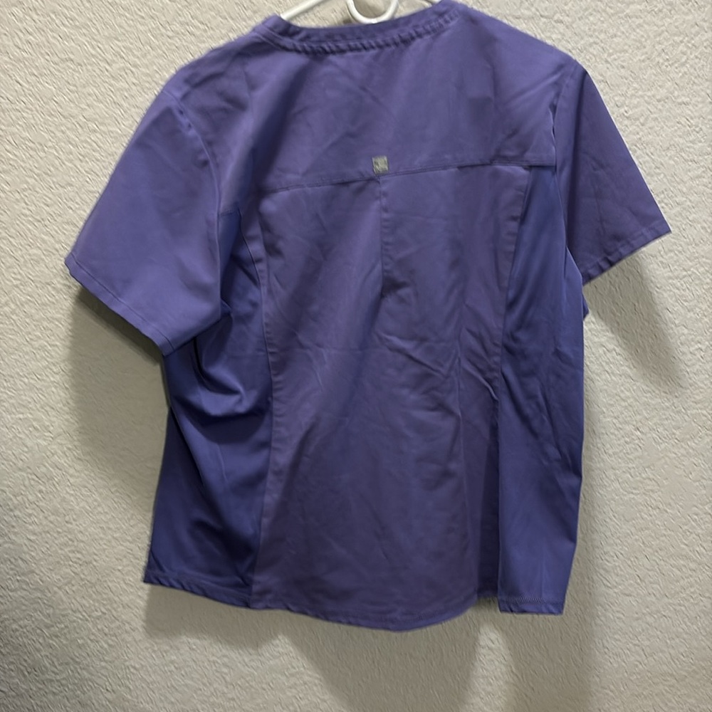 Fabletics Purple Women's Top - Picture 2 of 4